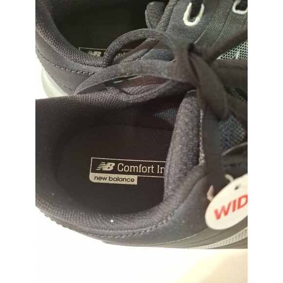Athletic_Shoes